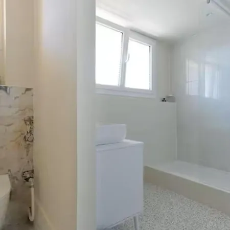 Le Rocher Avec Terrasse Et Vue Mer, Pres Du Centre-ville דירה קאן