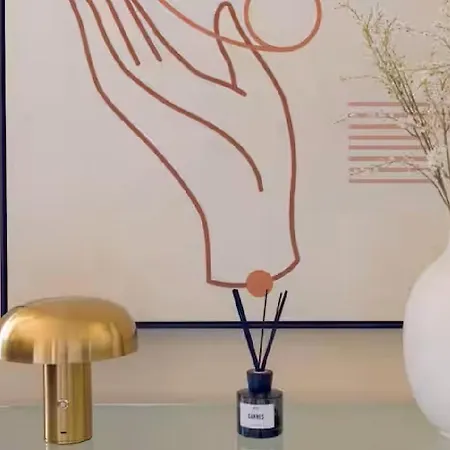 Le Rocher Avec Terrasse Et Vue Mer, Pres Du Centre-ville *