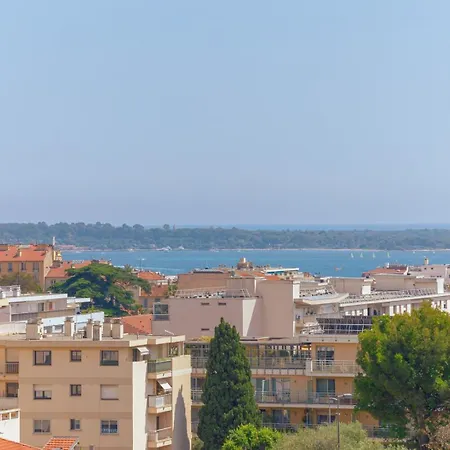 Le Rocher Avec Terrasse Et Vue Mer, Pres Du Centre-ville * Cannes
